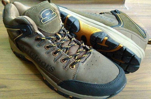 户外登山鞋磨脚怎么办，户外登山鞋品牌