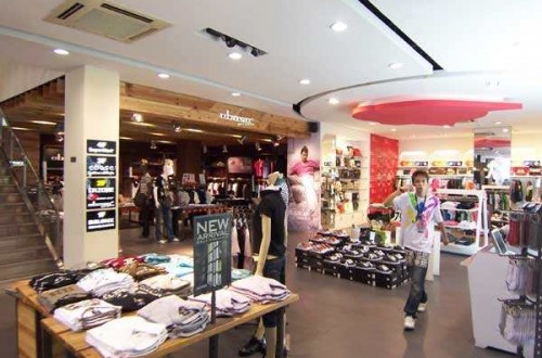 以纯官方网站专卖店：以纯品牌发展故事