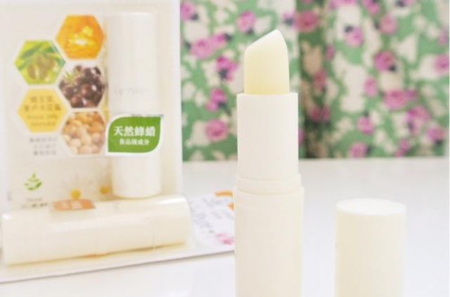 好用的润唇膏推荐：曼秀雷敦Lip Pure润唇膏使用体验
