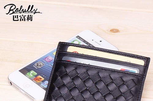 巴富莉皮具：品牌树形象，品质得人心