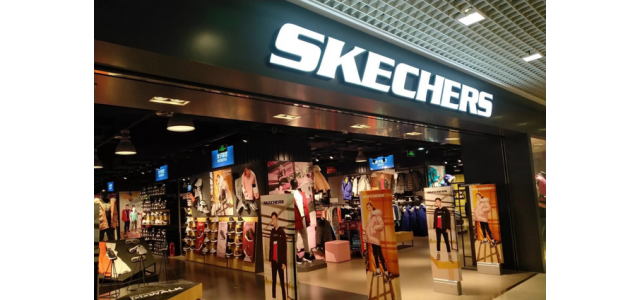来自美国的运动品牌在中国的年收入为184亿，超过了李宁等本土品牌。