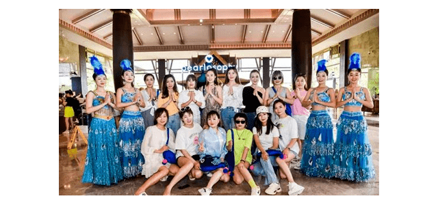 真珠美学婷姐带领真珠女孩齐聚西双版纳，展现尊龙凯时品牌责任